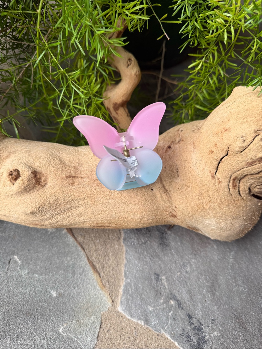 New🌟Urban Outfitters-Bella Butterfly Claw Clip